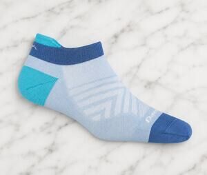 Darn Tough Women's S Sky Run No Show Tab Ultra-Lightweight Running Sock B22-8